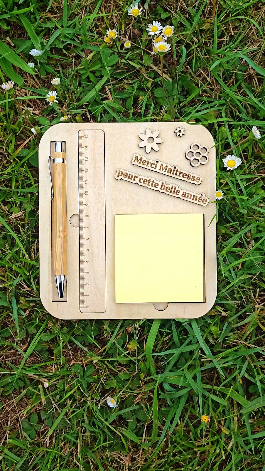 Set de bureau personnalisé en bois — Cadeau maîtresse/ atsem/ nounou & autres