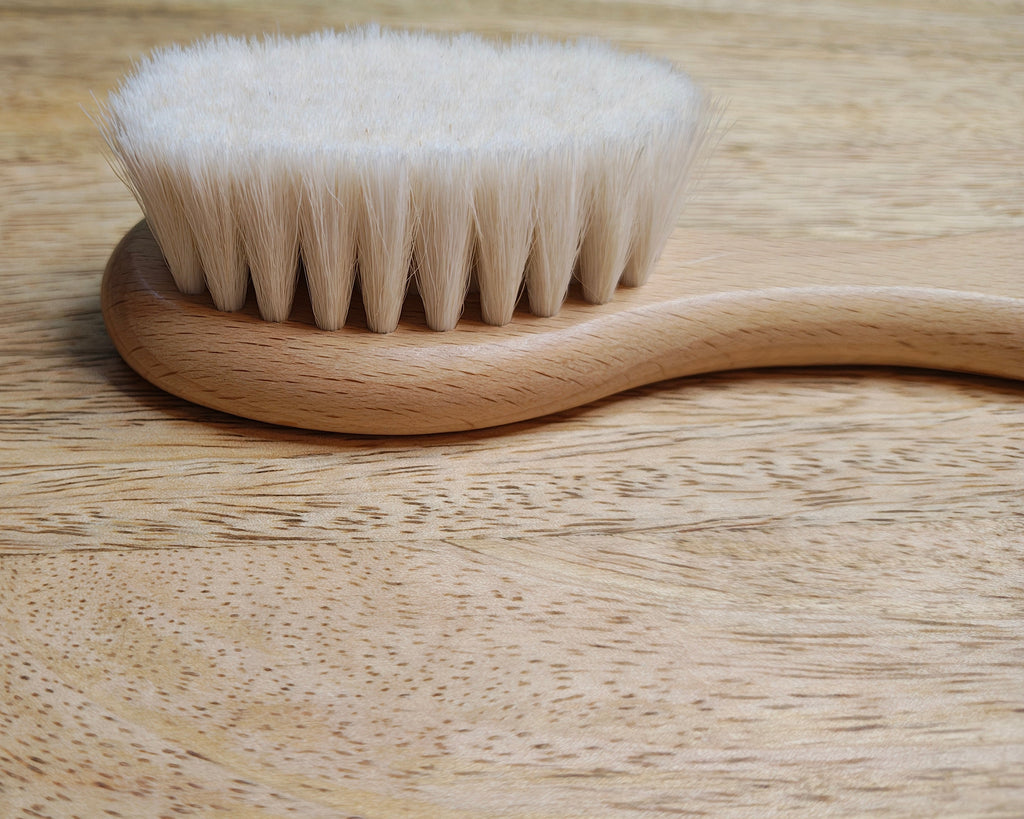 Brosse bebe à poils doux